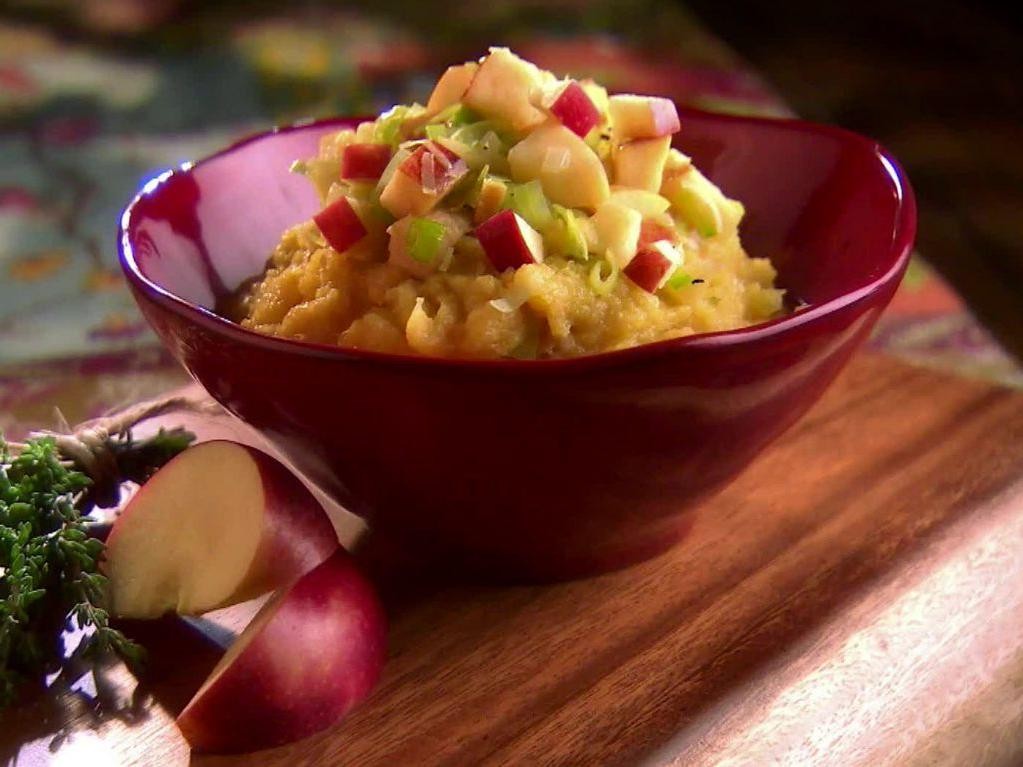 Acorn Squash Mash with Garlic and Chives