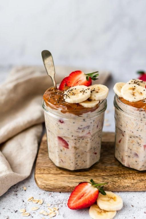 Almond Butter and Banana Overnight Oats