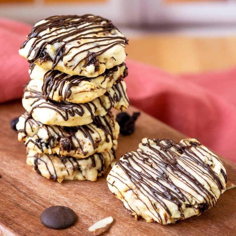 Almond Cookies with Dark Chocolate Drizzle
