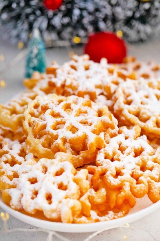 Almond-Flavored Rosette Confections