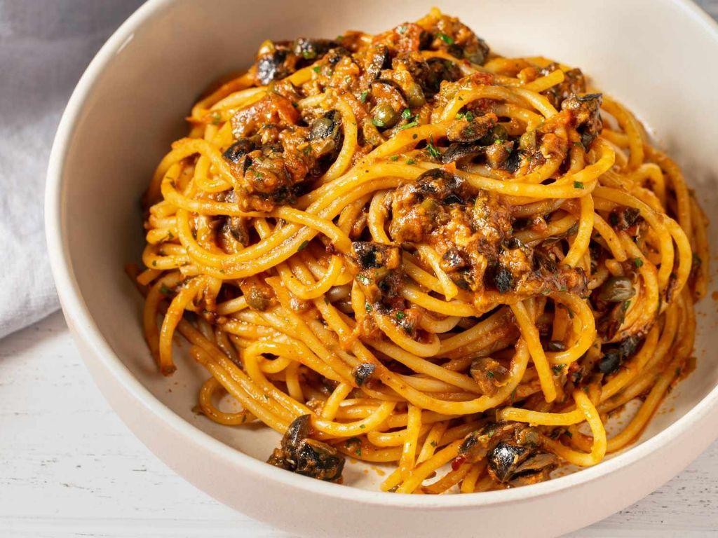Anchovy and Olive Pasta Puttanesca