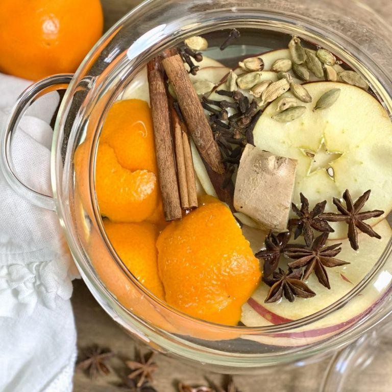 Anise and Cardamom Simmer Pot
