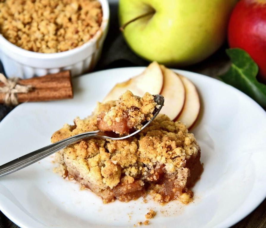Apple Cinnamon Crumble