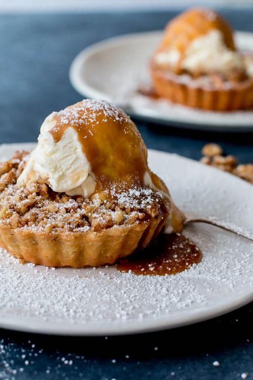Apple Cinnamon Tartlets with Walnut Crumble