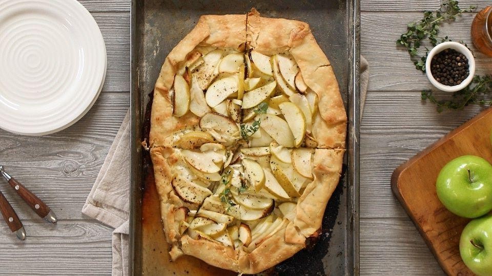 Apple Galette with Cream Cheese Filling