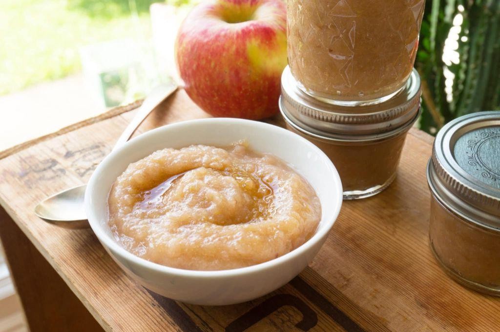 Applesauce with Maple Syrup