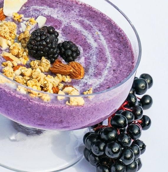Aronia Berry Smoothie Bowl