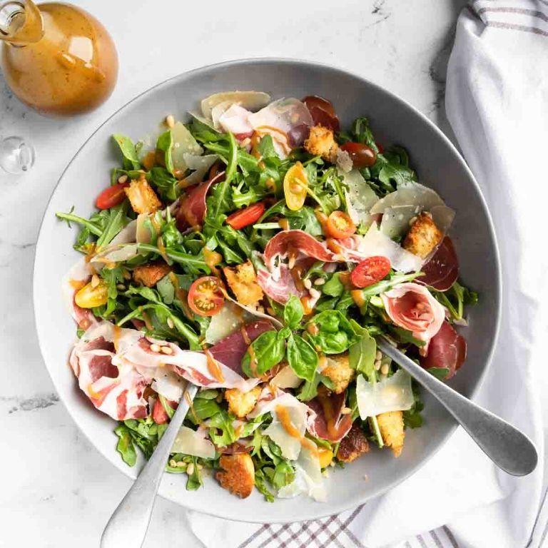 Arugula and Prosciutto Salad with Balsamic Vinaigrette
