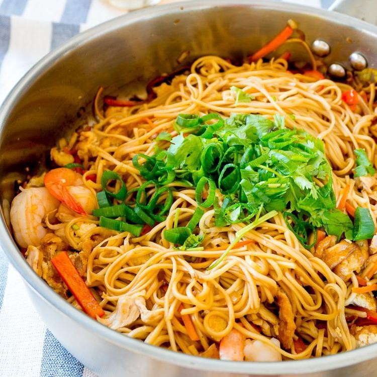 Asian-Style Chicken and Egg Noodles