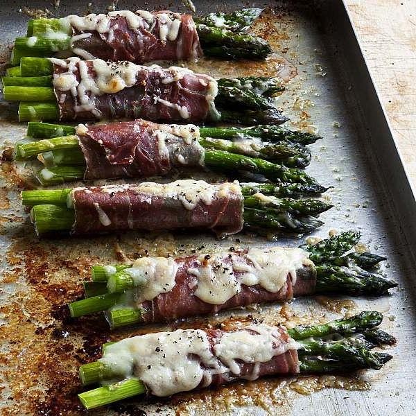 Asparagus and Prosciutto Bundles