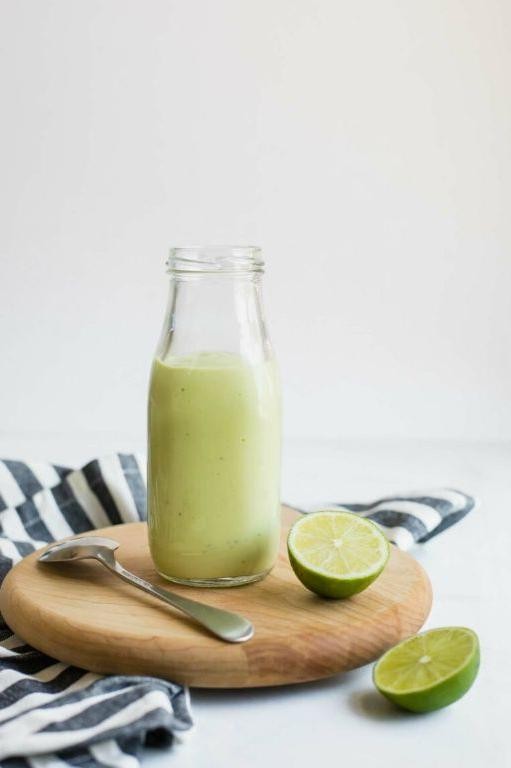 Avocado and Lime Creamy Juice