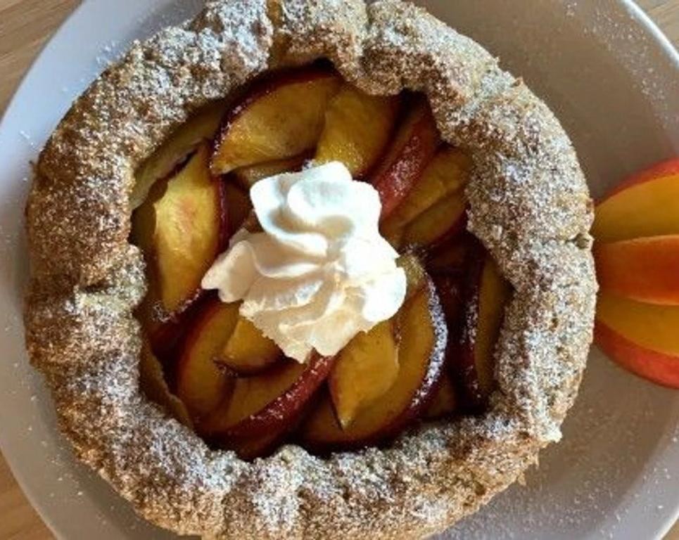 Avocado and Peach Cream Pie