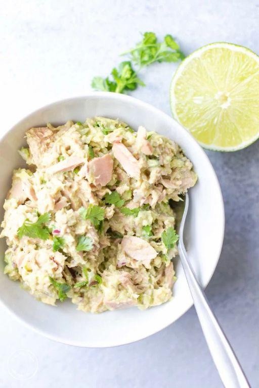 Avocado and Tuna Salad with Lime Dressing