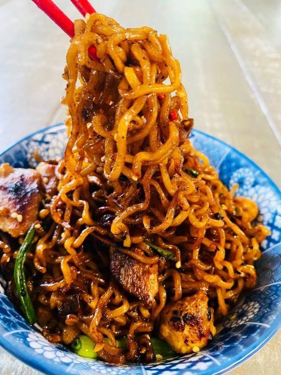 BBQ Chicken Ramen Skillet