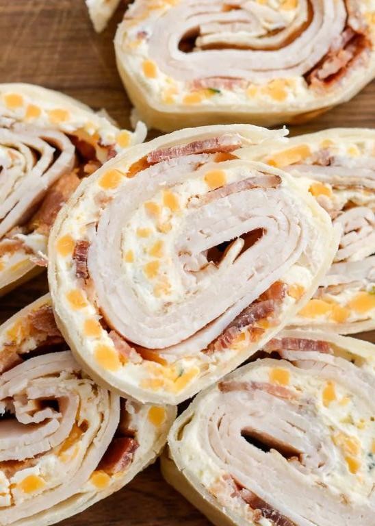 Bacon-Basil Turkey Pinwheels