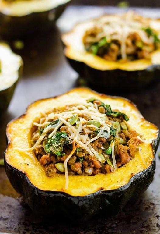 Baked Acorn Squash with Lentil and Kale Filling