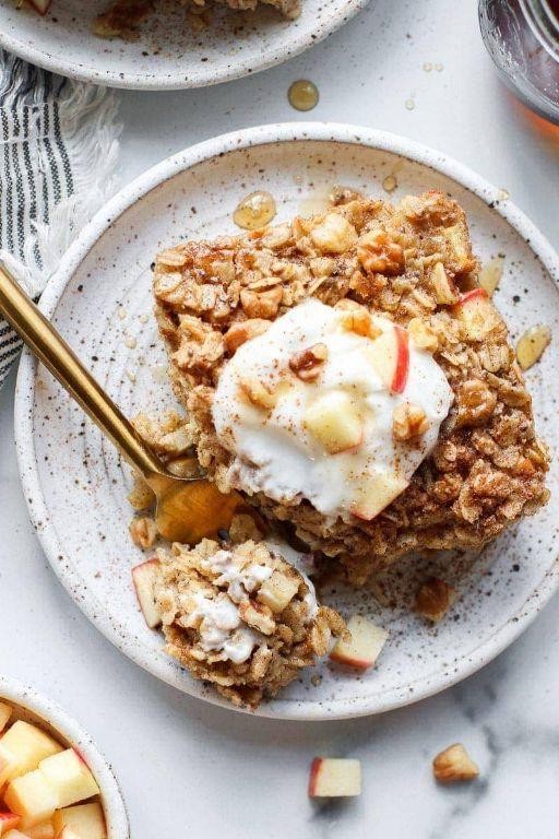 Baked Apple Oatmeal with Cinnamon and Walnuts