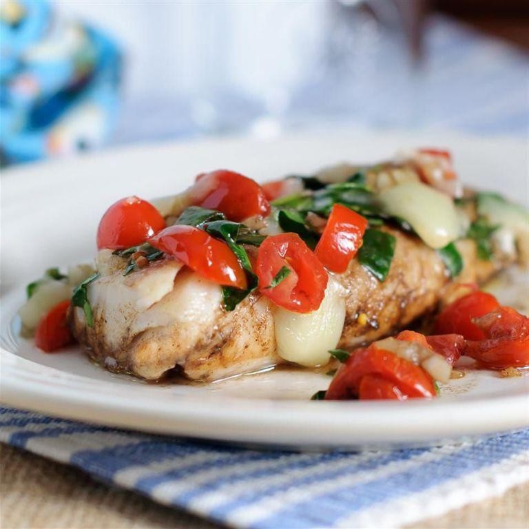 Baked Cod with Spinach and Cherry Tomatoes