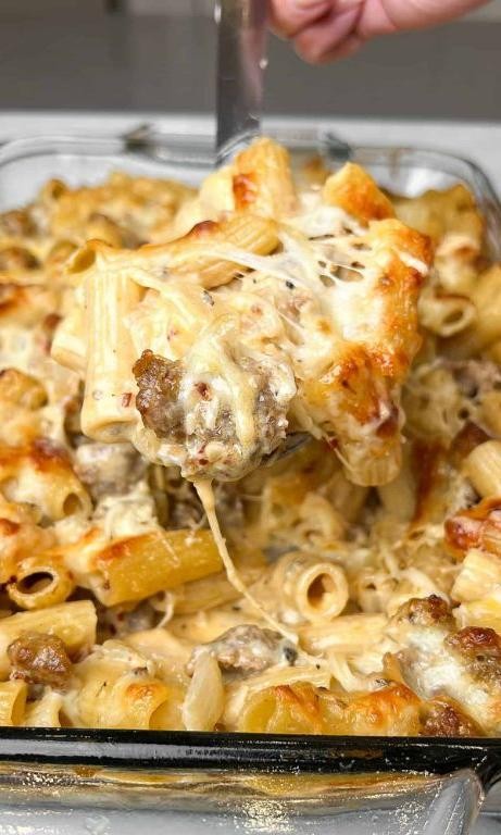Baked Creamy Sausage Alfredo Pasta