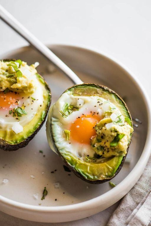 Baked Eggs in Avocado