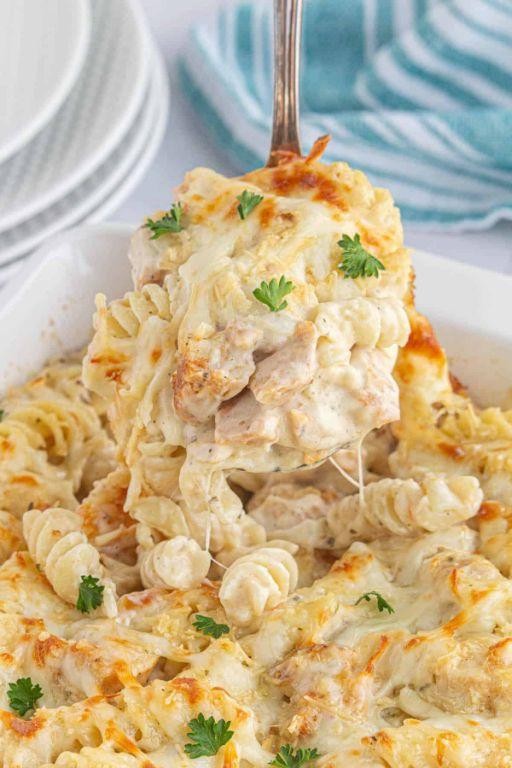 Baked Garlic Chicken and Cheesy Pasta