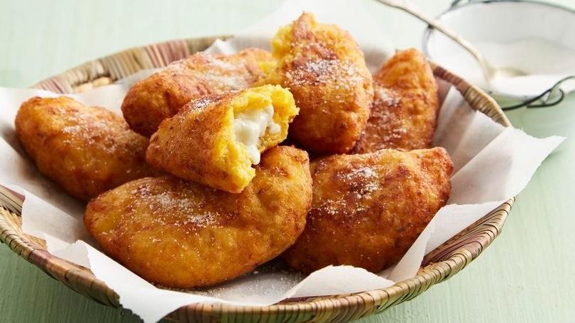 Baked Plantain and Cheese Empanadas