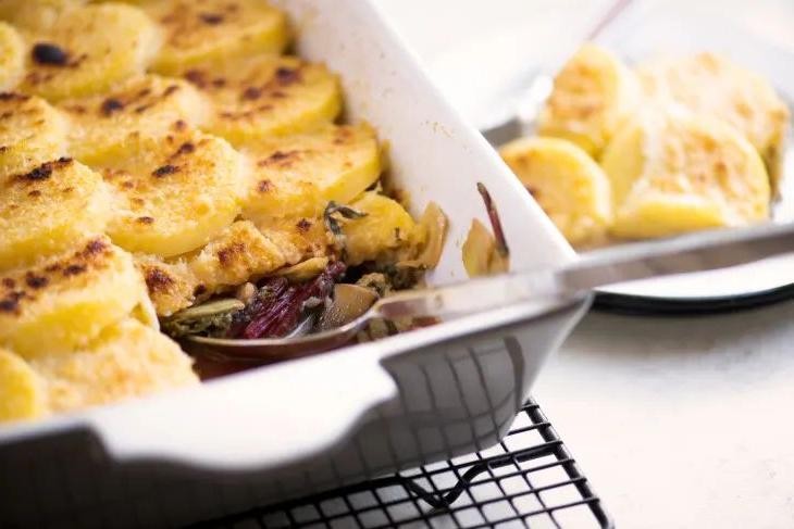 Baked Polenta with Spinach and Artichoke Topping