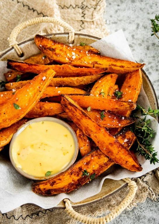 Baked Sweet Potato Wedges with Rosemary