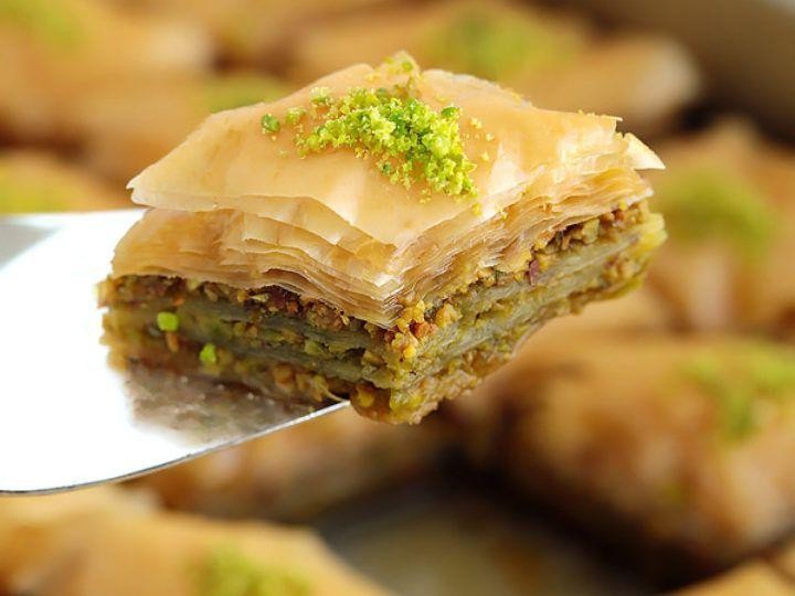 Baklawa with Almond and Pistachio Filling