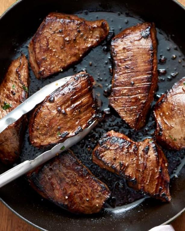 Balsamic Glazed Beef Filet Tips