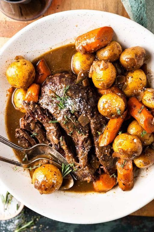 Balsamic and Honey Glazed Venison Roast