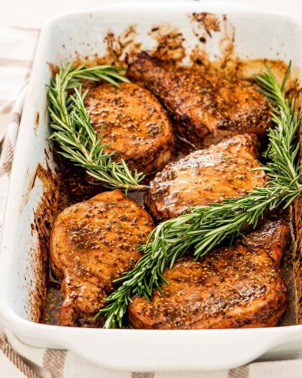 Balsamic and Rosemary Baked Pork Chops