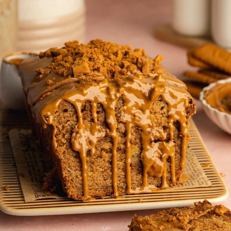 Banana Biscoff Cake Loaf