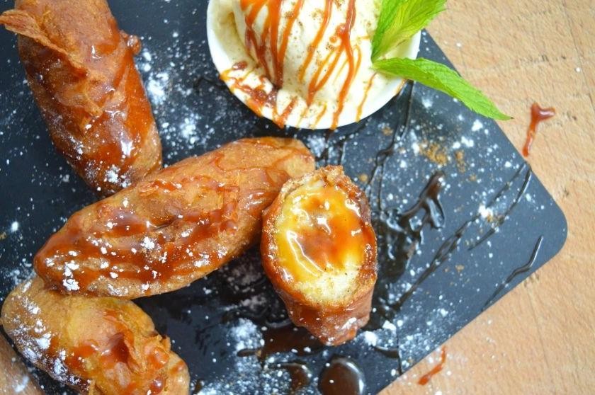 Banana Fritters with Spiced Vanilla Sauce