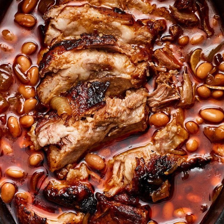 Barbecue Crock Pot Pinto Bean and Pulled Pork