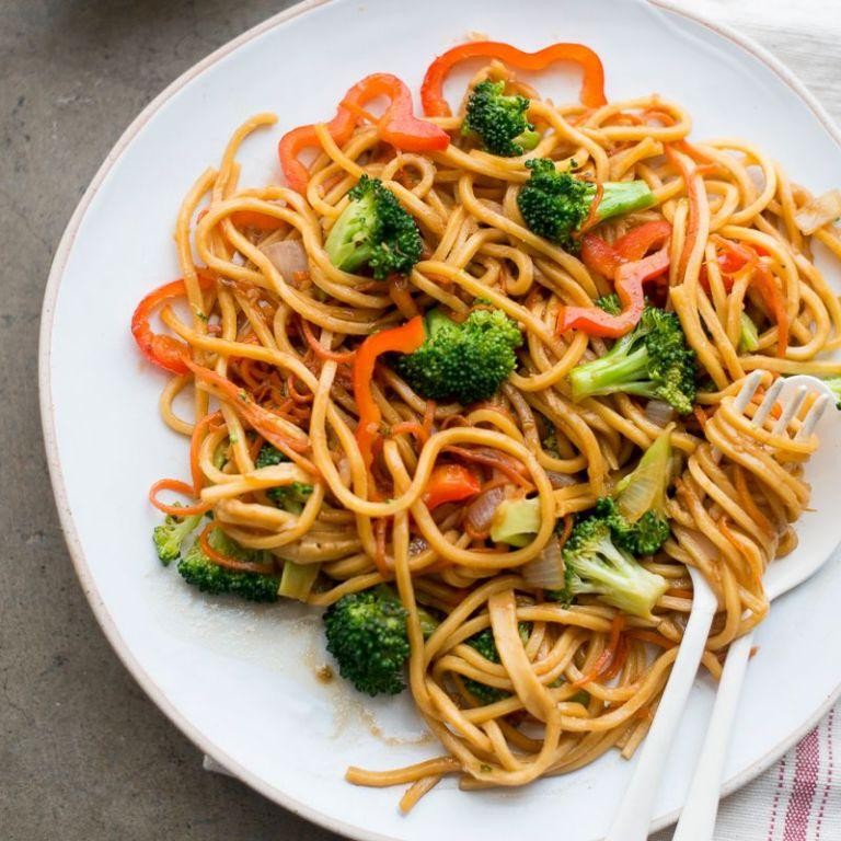 Basic Vegetable Chow Mein