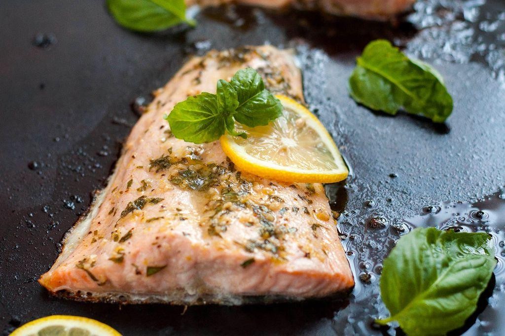 Basil-Lemon Baked Salmon