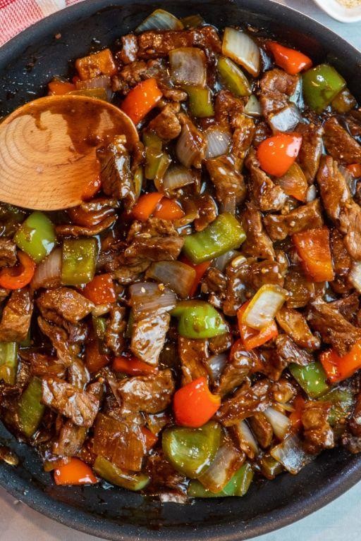 Beef and Pepper Steak with Cashew Crunch