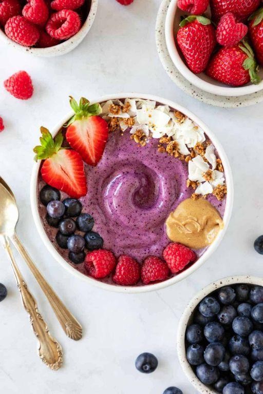Berry Blast Acai Bowl with Mixed Berries