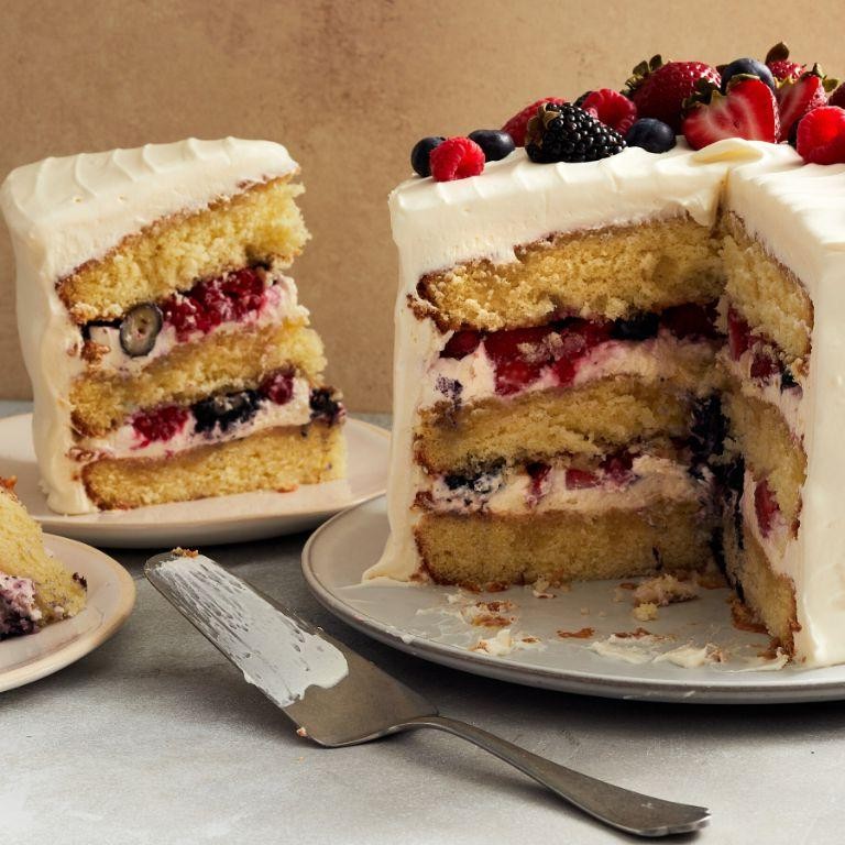 Berry Chantilly Cake