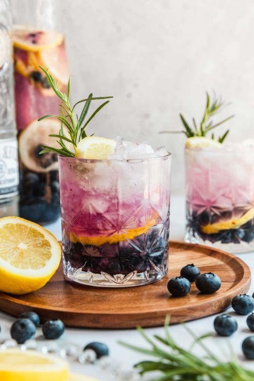 Berry Lemonade Spritz