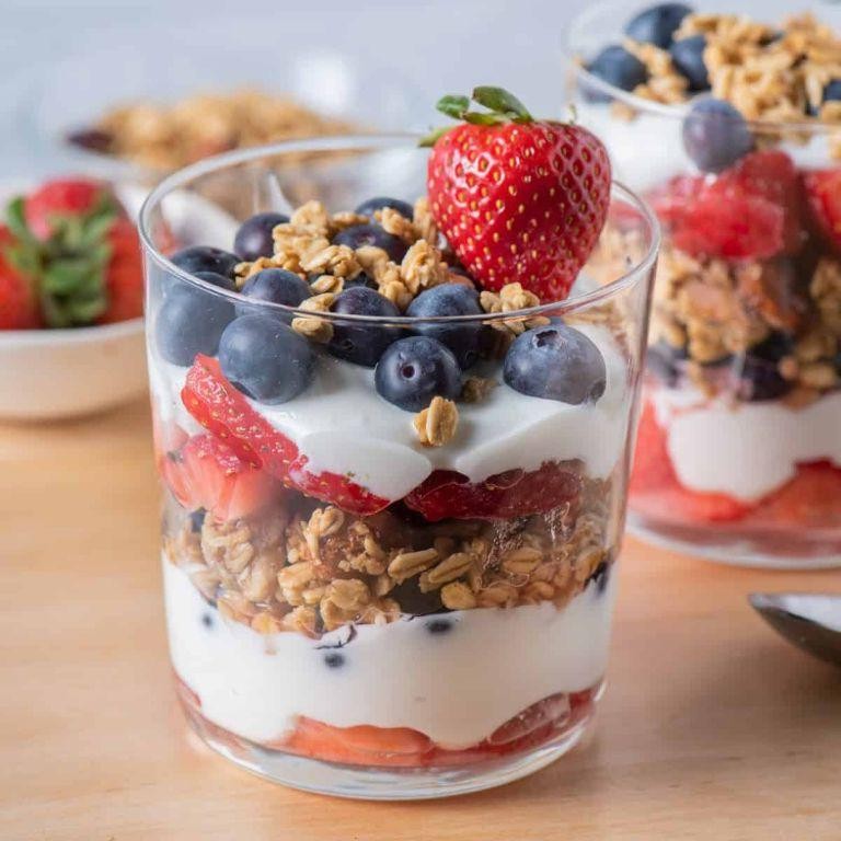 Berry and Yogurt Parfaits with Granola