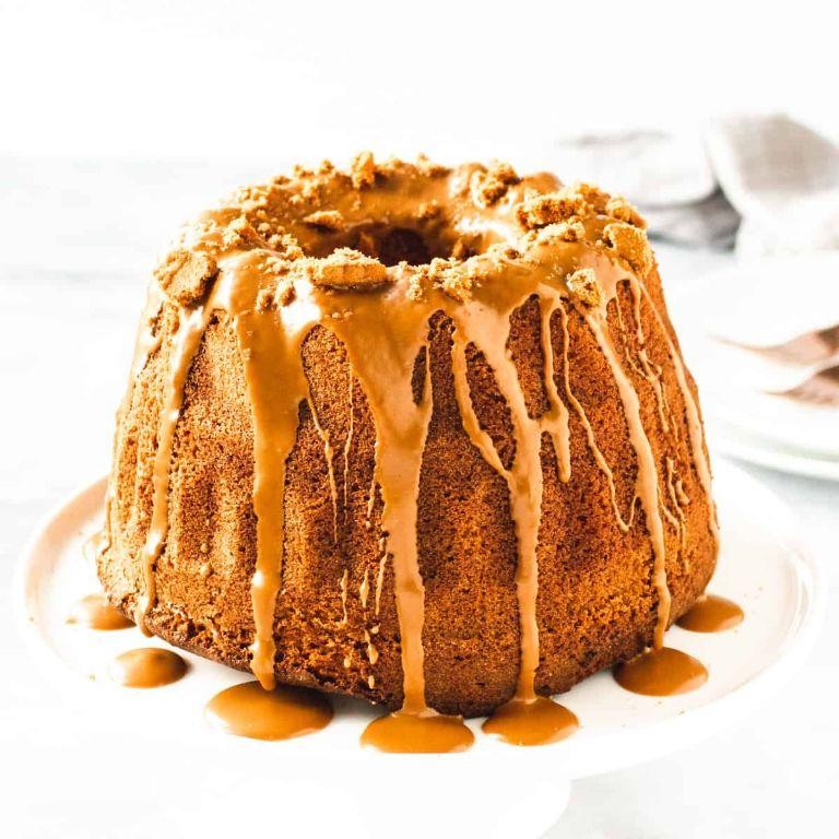Biscoff Drizzle Bundt Cake
