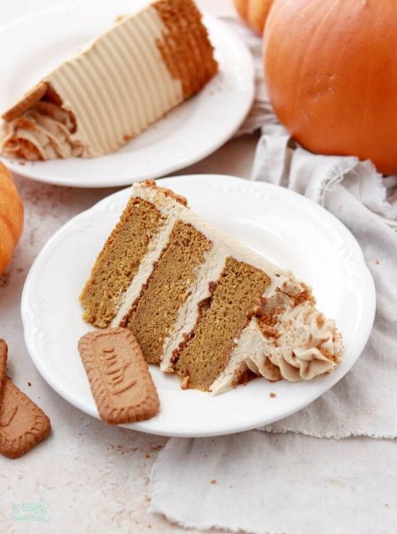 Biscoff Pumpkin Spice Cake