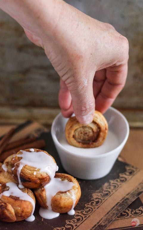 Bite-Sized Cinnamon Roll Puff Pastry