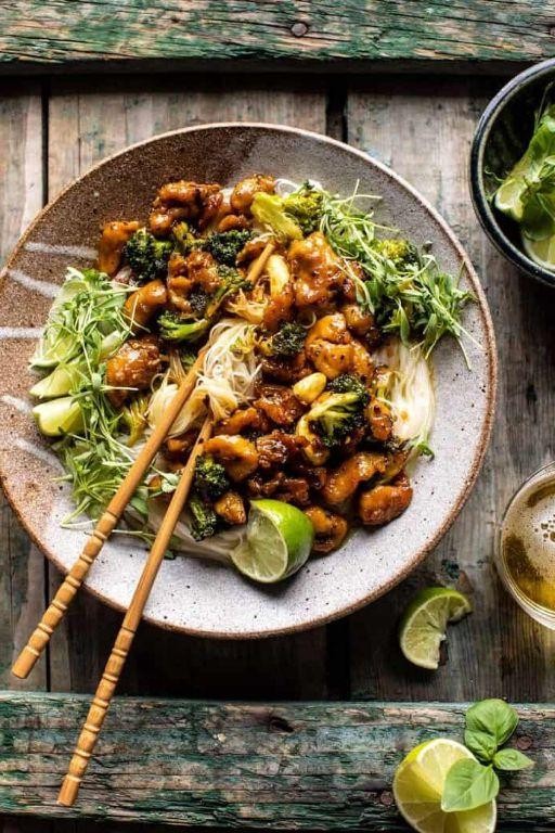 Black Pepper Chicken Stir Fry with Ramen Noodles