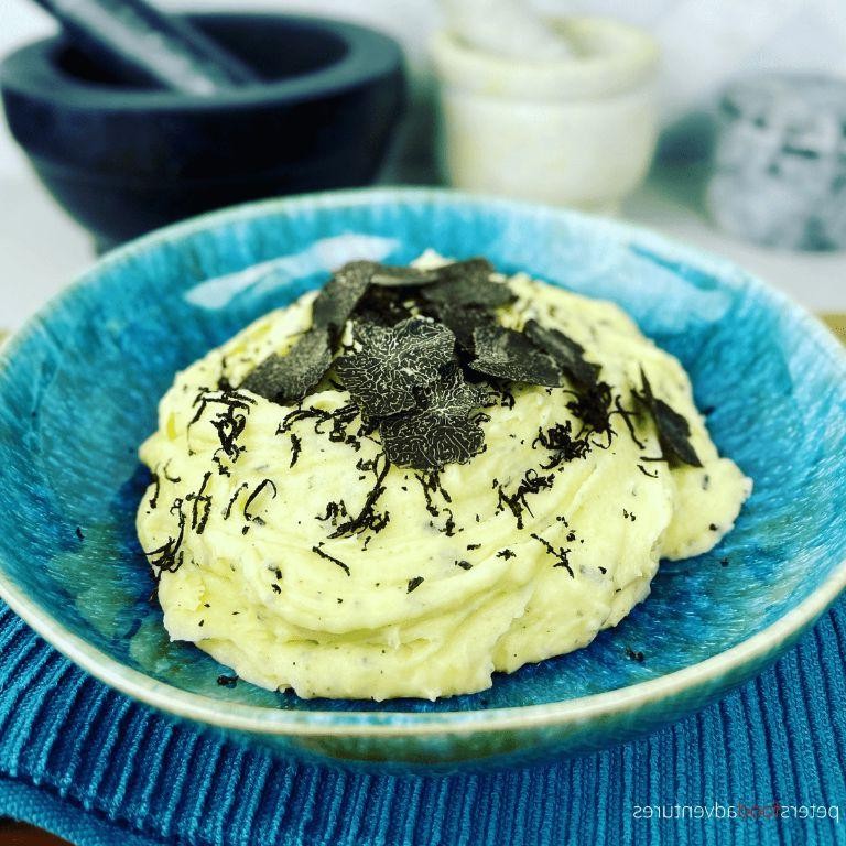 Black Truffle Oil Infused Creamy Garlic Mashed Potatoes
