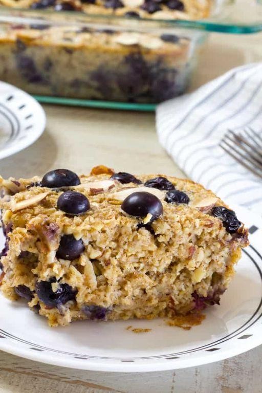 Blueberry Almond Baked Oatmeal