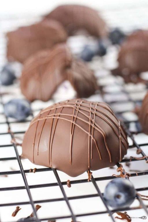 Blueberry Cream Cheese Truffles
