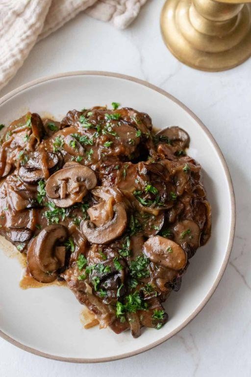 Bottom Round with Caramelized Onions